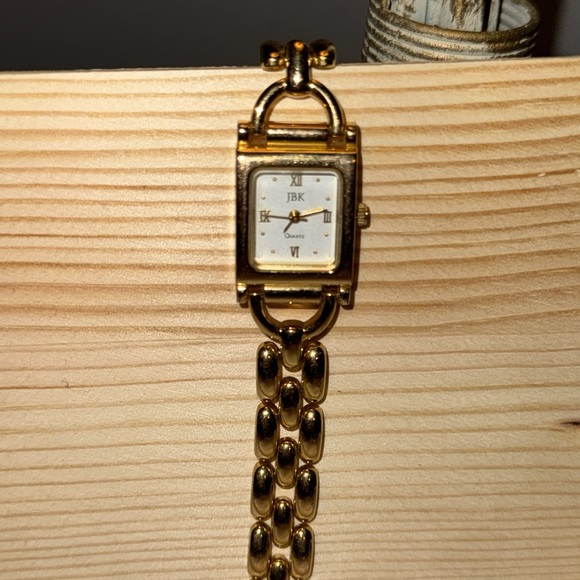 JBK Jackie O’ Gold Tone Chain Link Watch - Picture 8 of 8